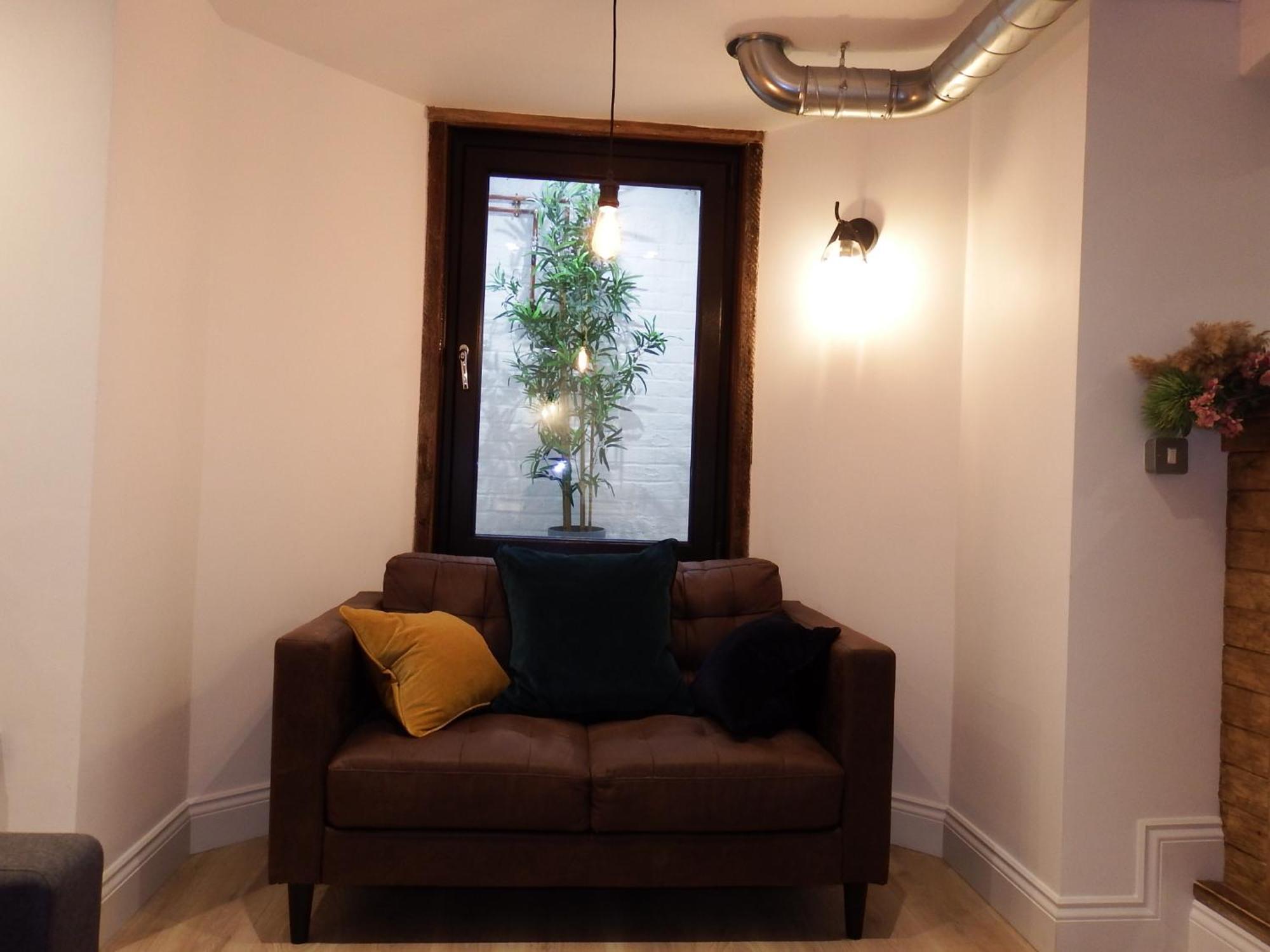 בורנמות' Newly Renovated Stunning Warehouse Apartment מראה חיצוני תמונה