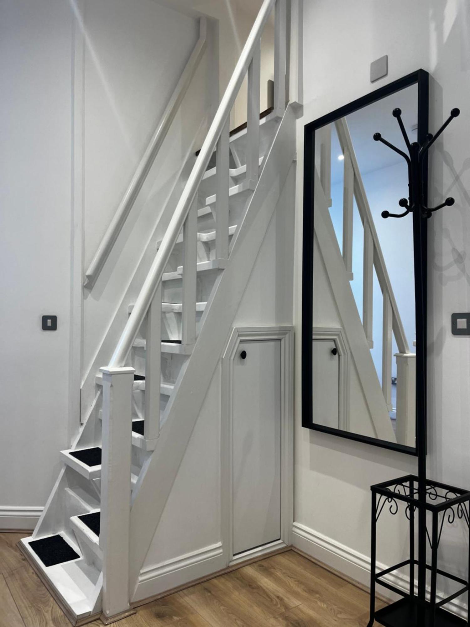 בורנמות' Newly Renovated Stunning Warehouse Apartment מראה חיצוני תמונה